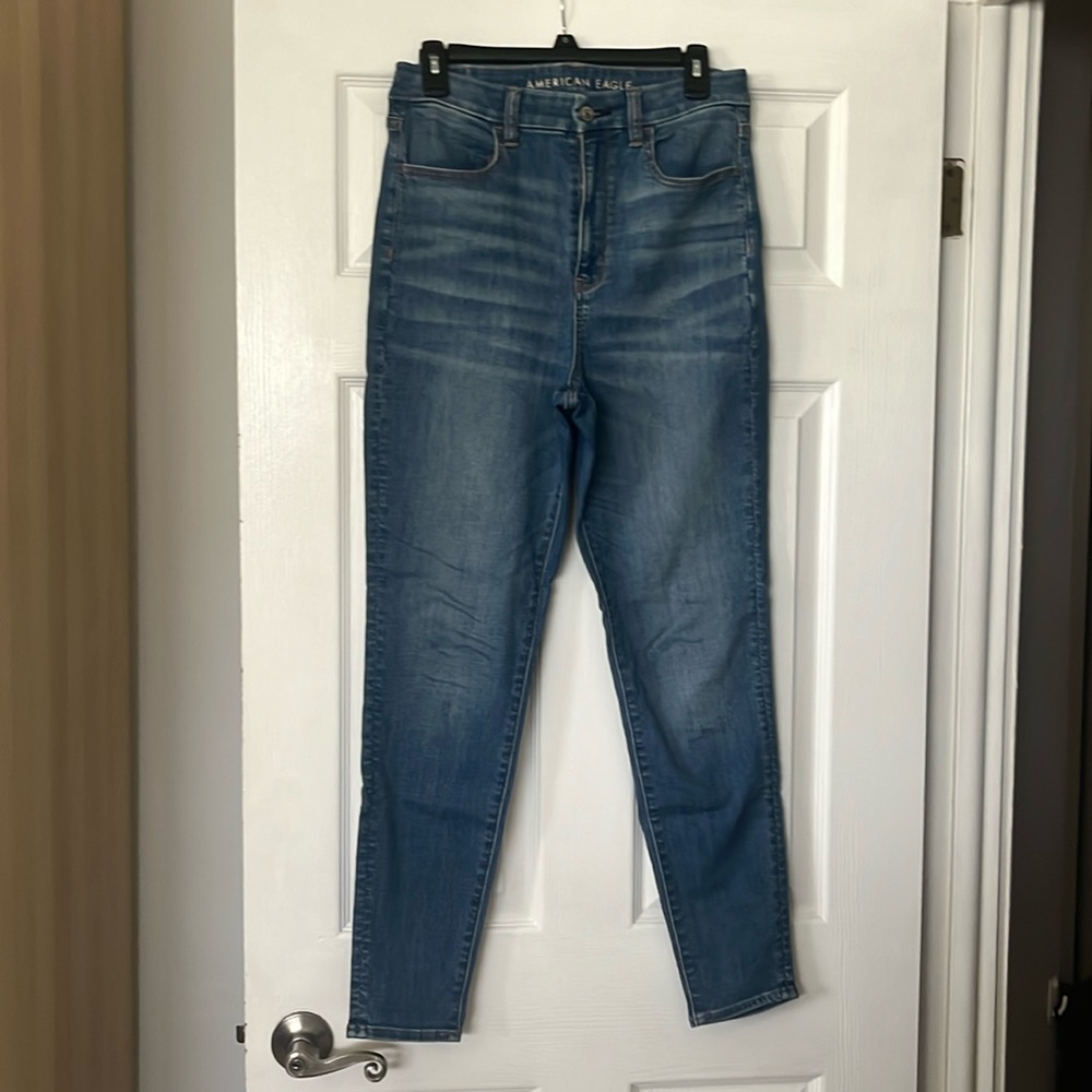 American eagle curvy highest rise jegging size 8 regular. Next level stretch.